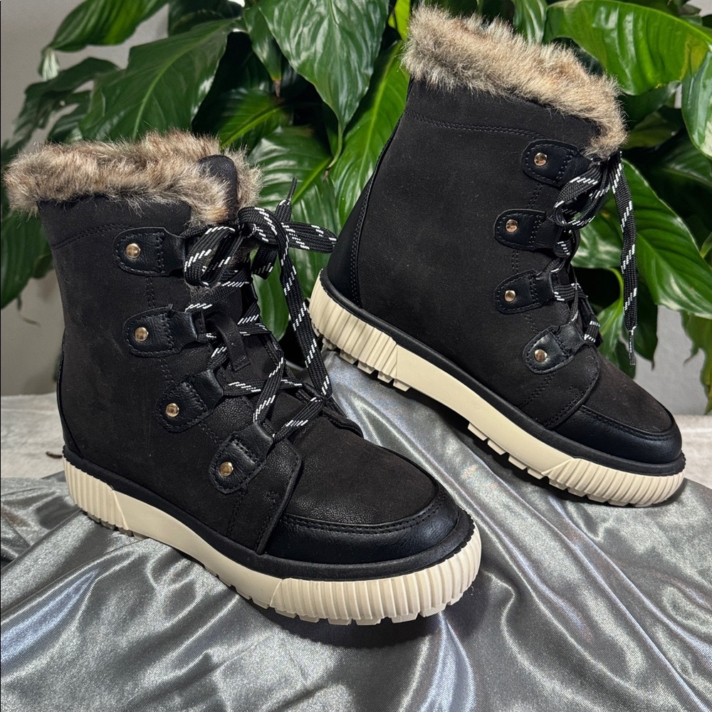 Journee Collection Glacier Lace-Up Ankle Boots - New! Women's 6.5